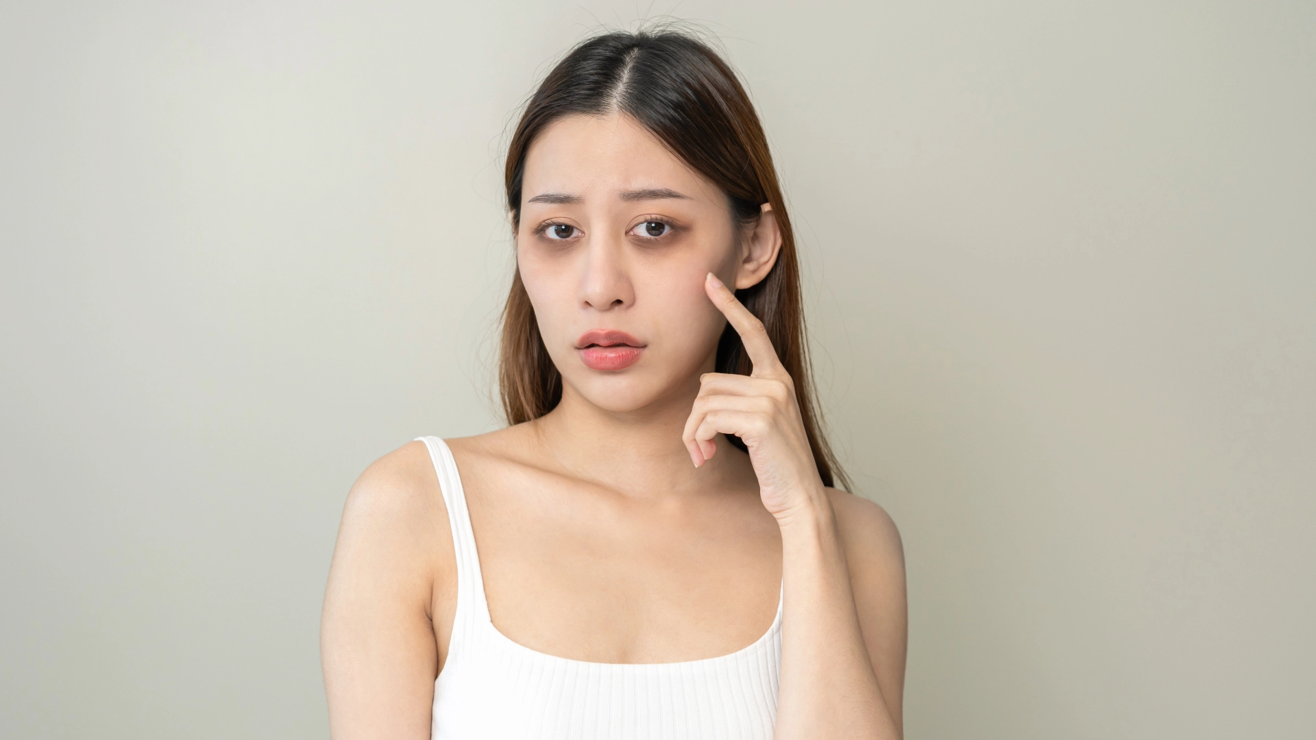 怎麼消掉黑眼圈？去黑眼圈最有效的方法、黑眼圈原因、身體狀況一次看！