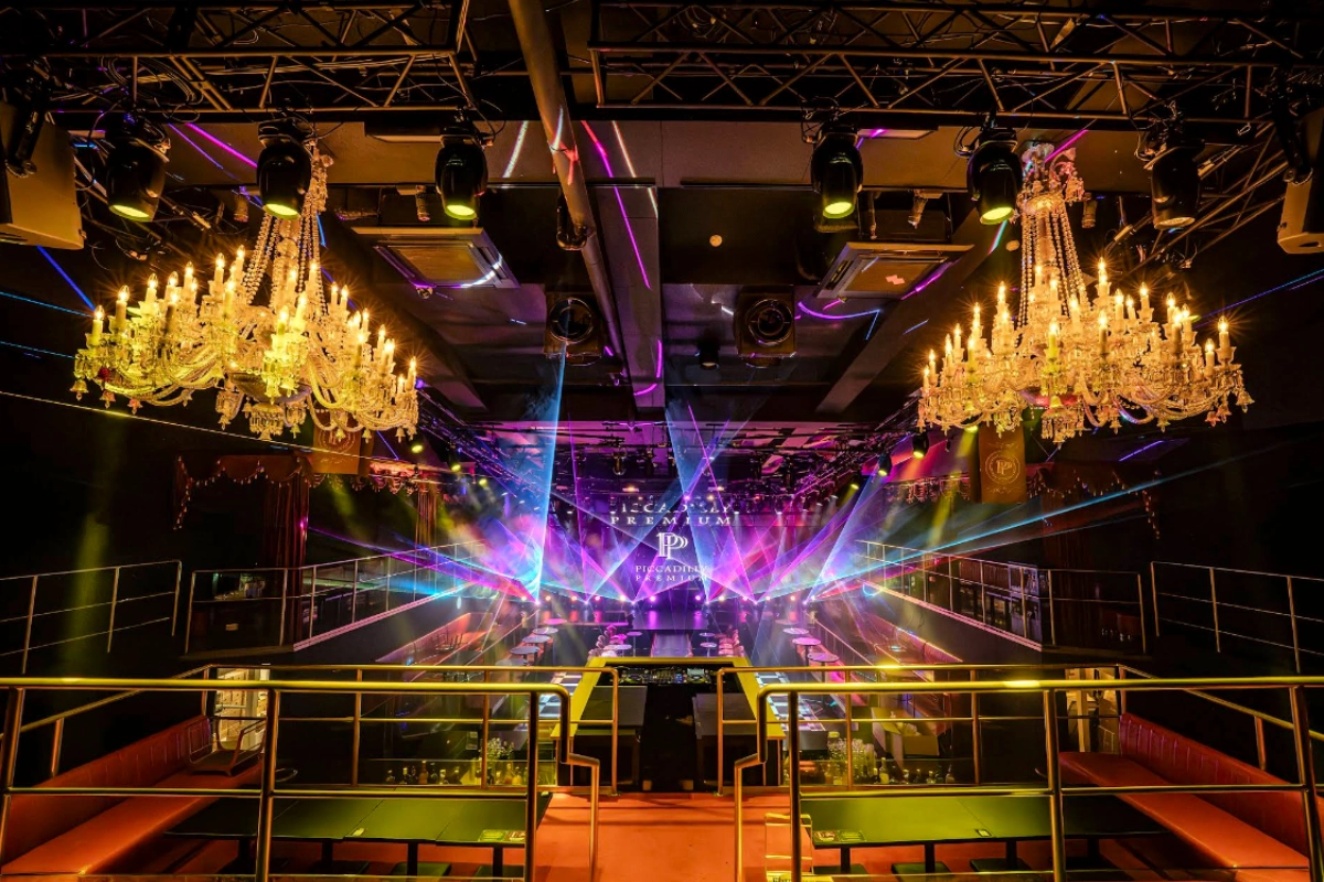 大阪夜店:PICCADILLY PREMIUM